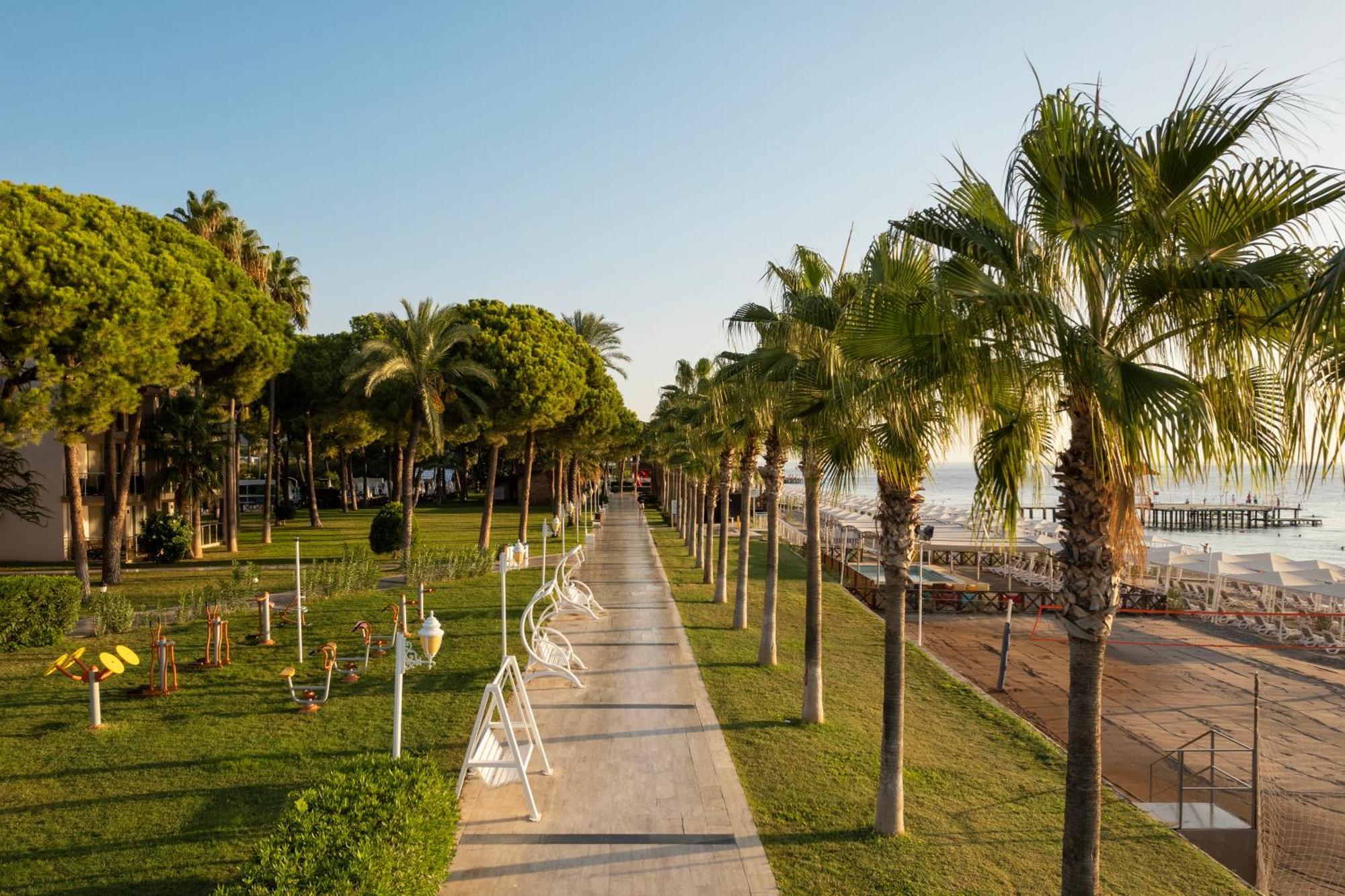 Dobedan World Palace Hotel "Ex Brand Alva Donna World Palace " Kemer Exterior photo